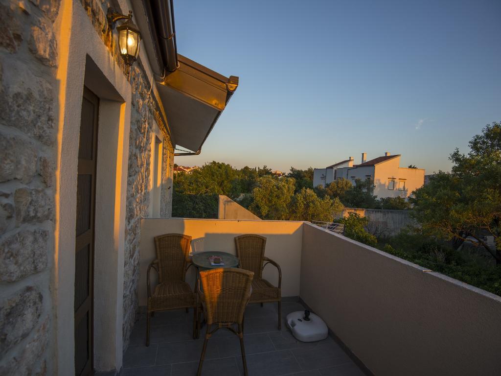 Apartments Punta Starigrad Exterior photo