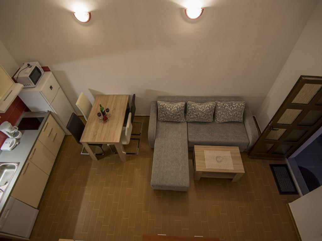 Apartments Punta Starigrad Exterior photo